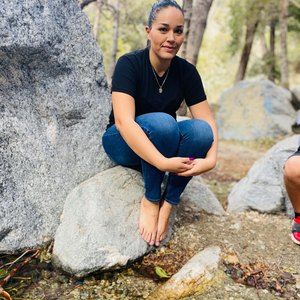 Meet your Posher, Romina